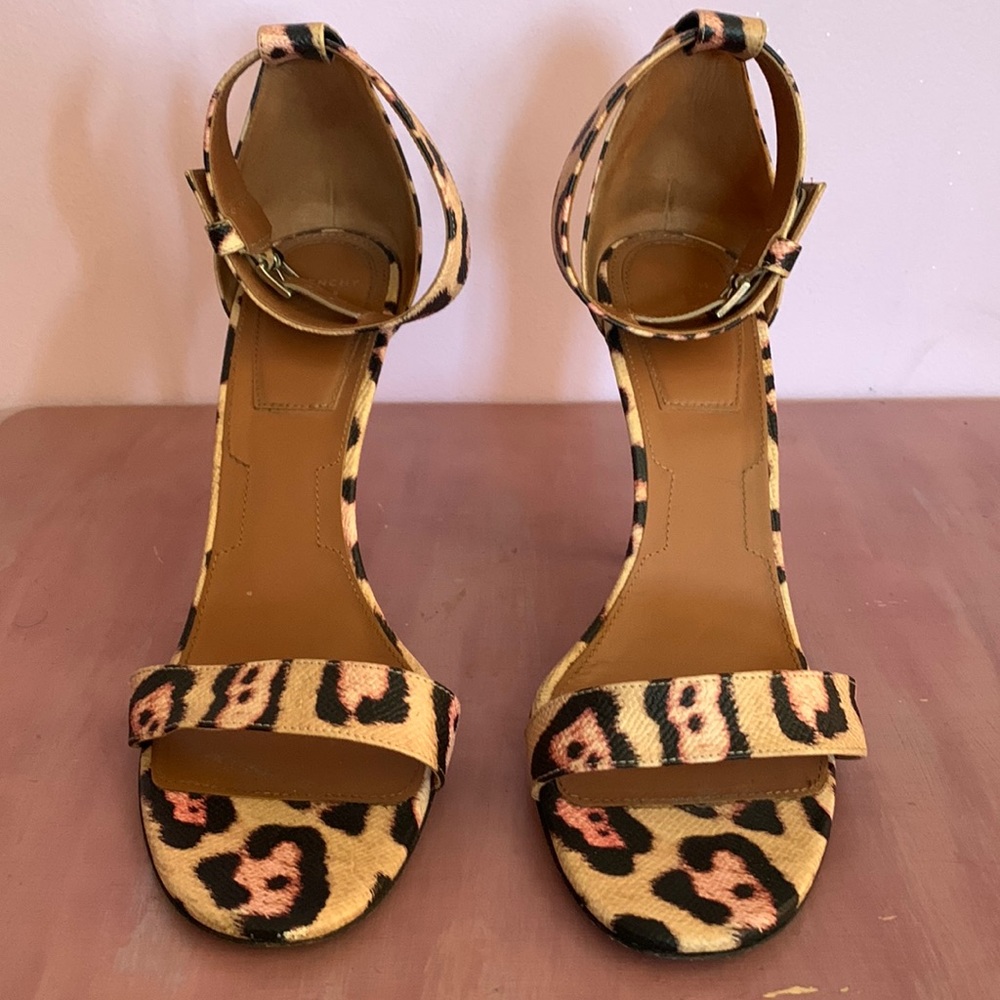 Givenchy leopard print leather sandals: size 9